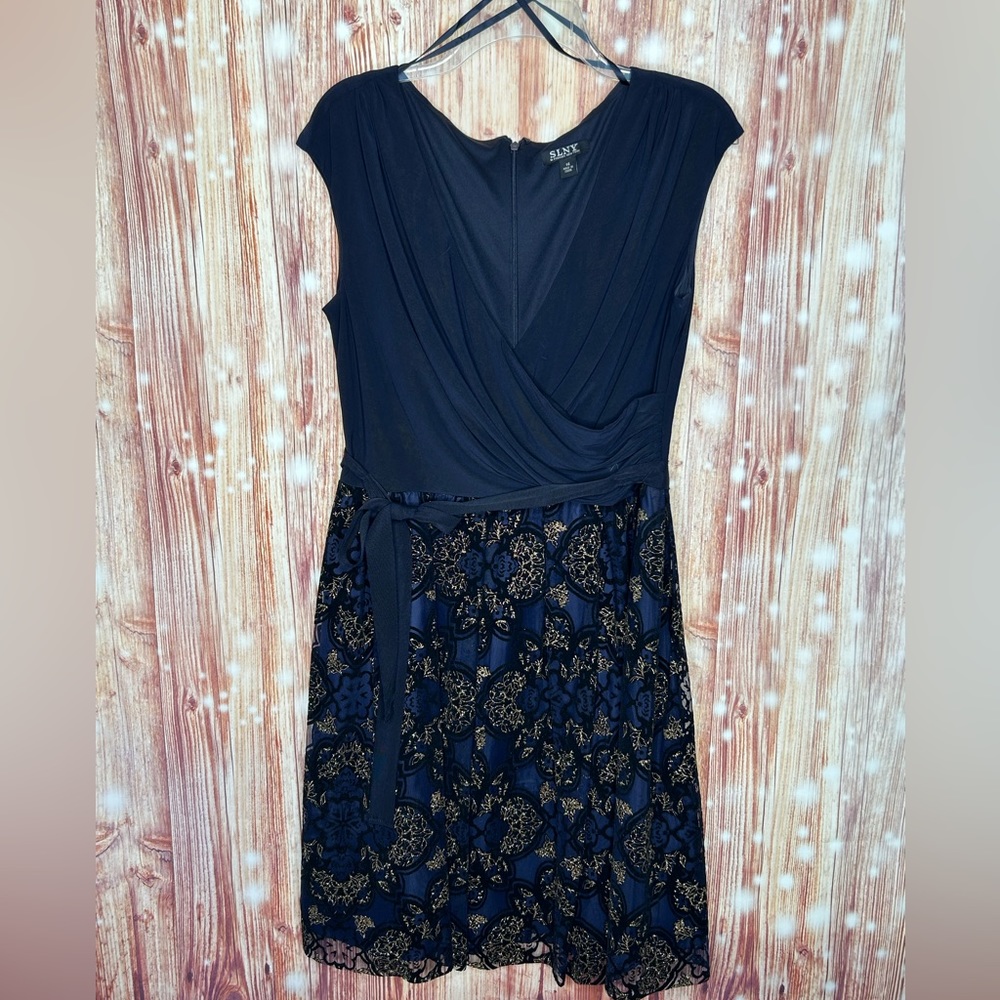 SL Fashions of New York Navy and Gold Cocktail Dress. Size 14  Worn Once